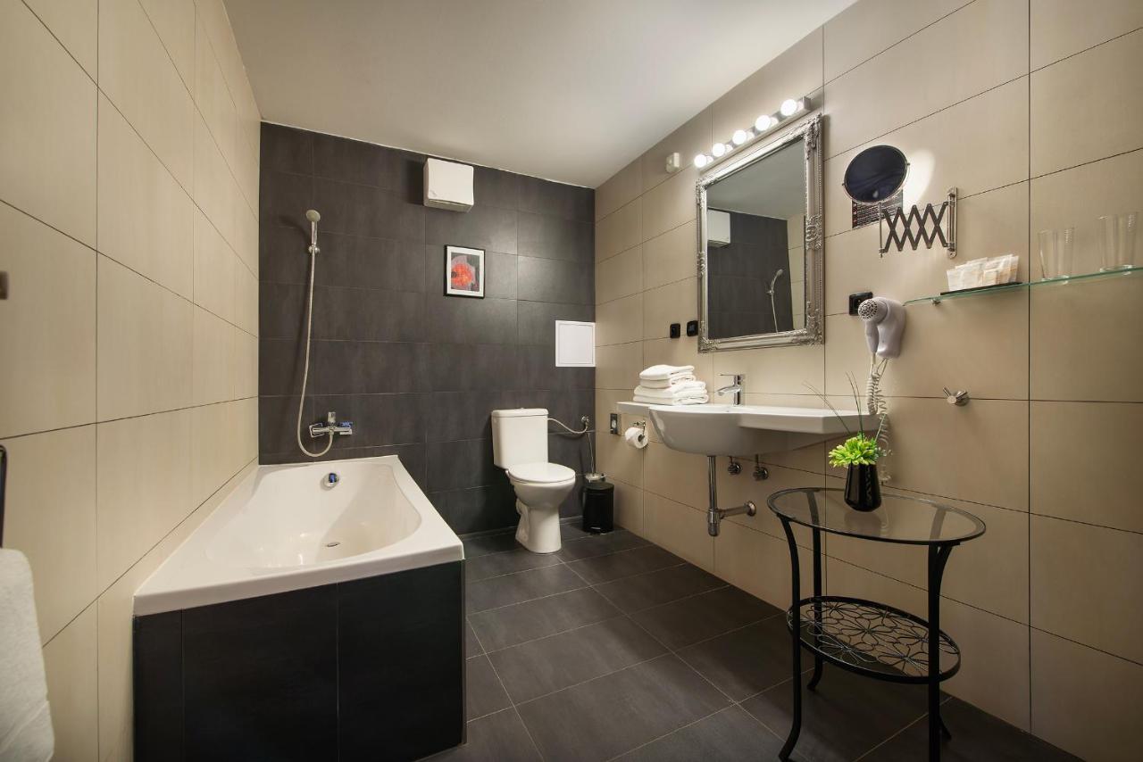Parkhotel Morris Novy Bor Exterior photo